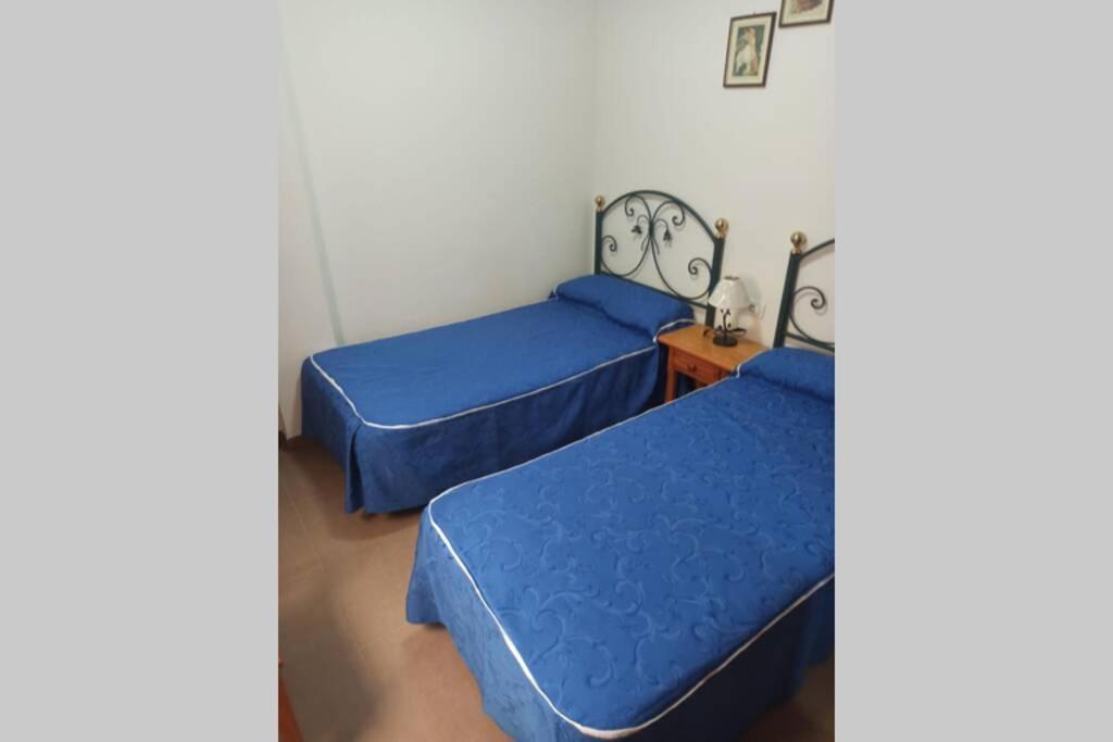 אדחה Spacious Apartment Just Few Steps Of The Ocean In La Caleta מראה חיצוני תמונה