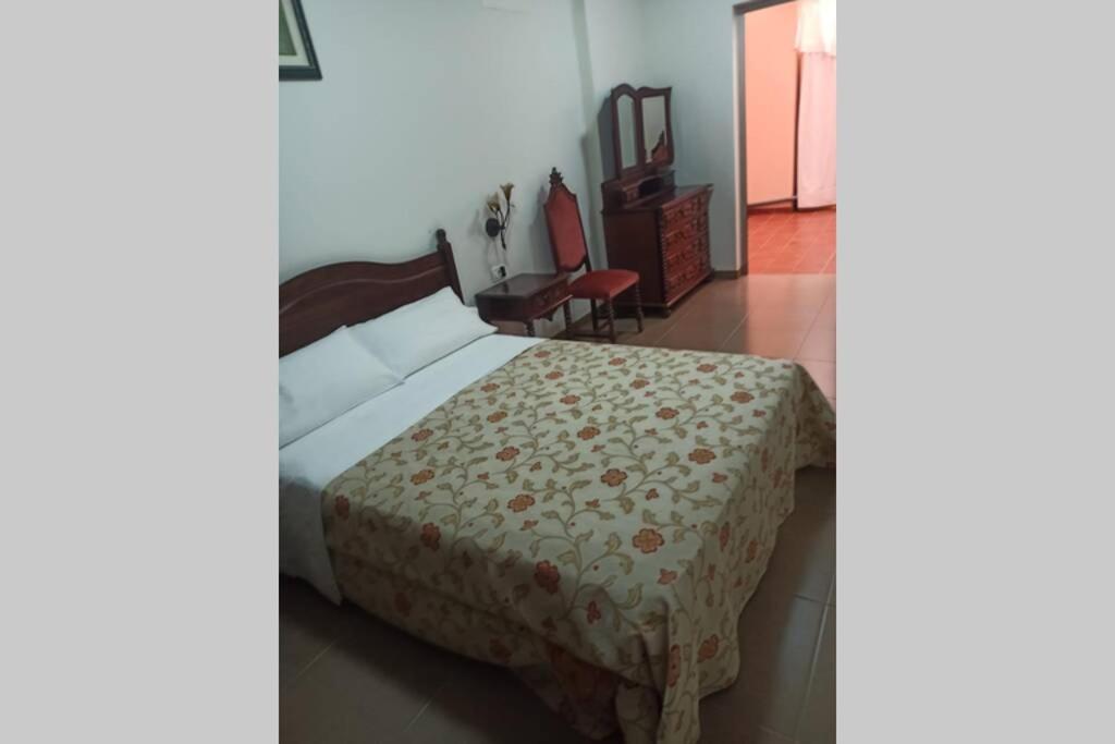 אדחה Spacious Apartment Just Few Steps Of The Ocean In La Caleta מראה חיצוני תמונה