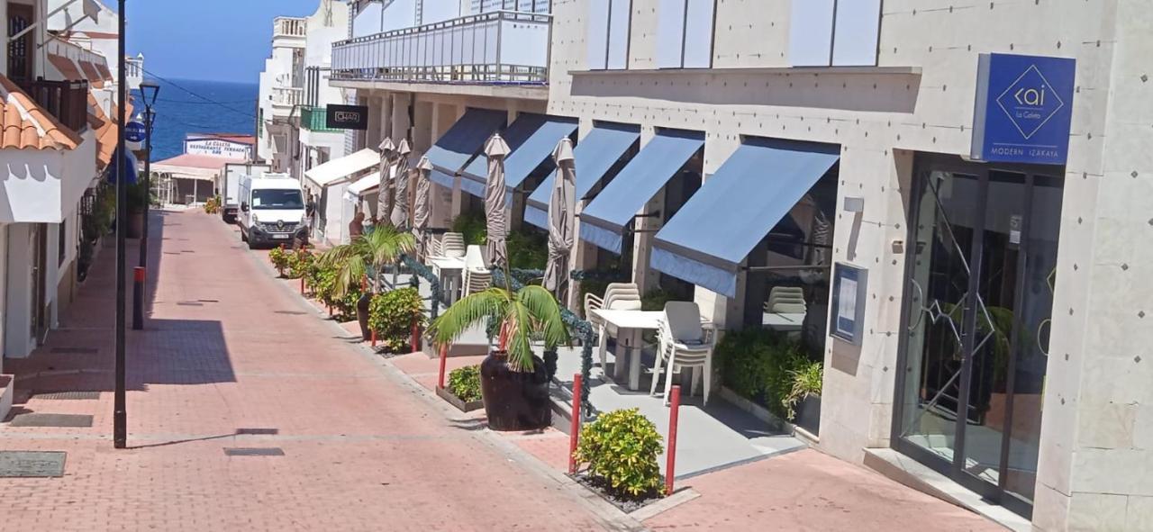 אדחה Spacious Apartment Just Few Steps Of The Ocean In La Caleta מראה חיצוני תמונה