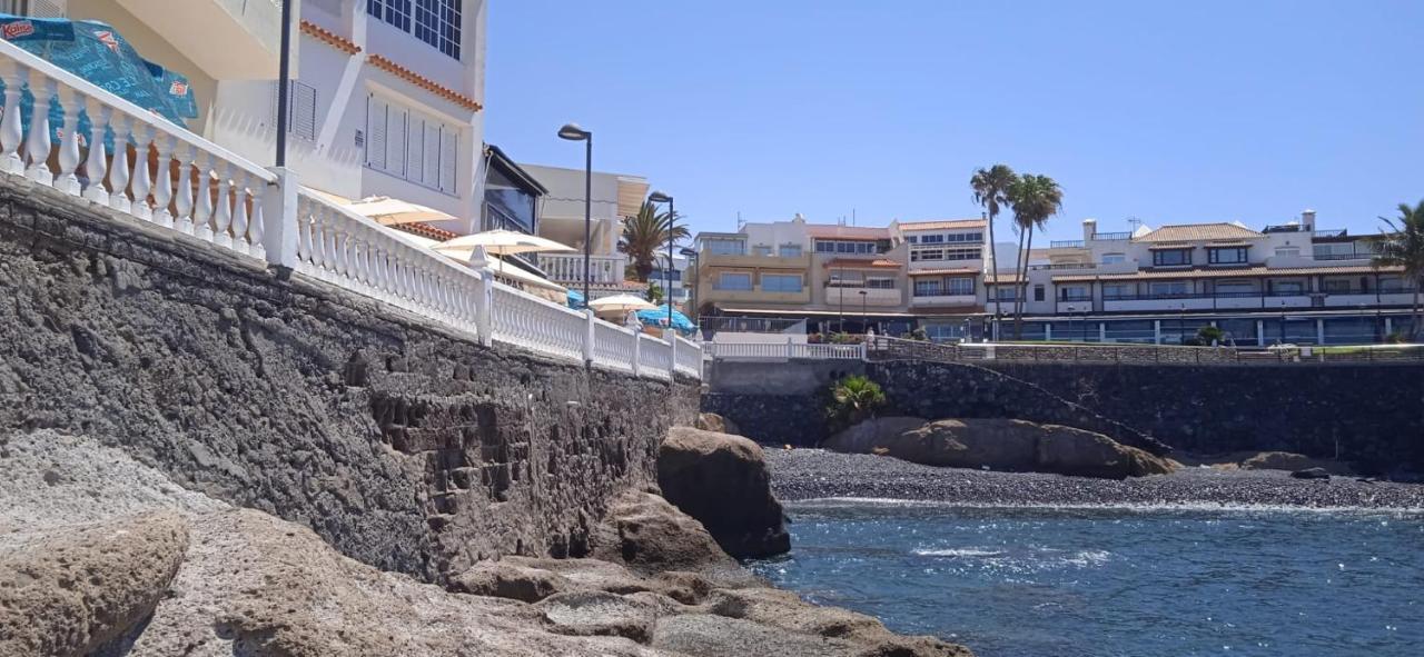 אדחה Spacious Apartment Just Few Steps Of The Ocean In La Caleta מראה חיצוני תמונה