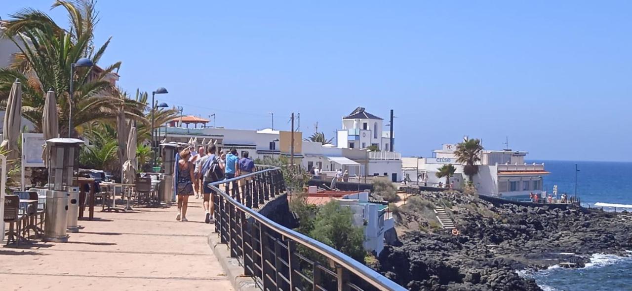 אדחה Spacious Apartment Just Few Steps Of The Ocean In La Caleta מראה חיצוני תמונה