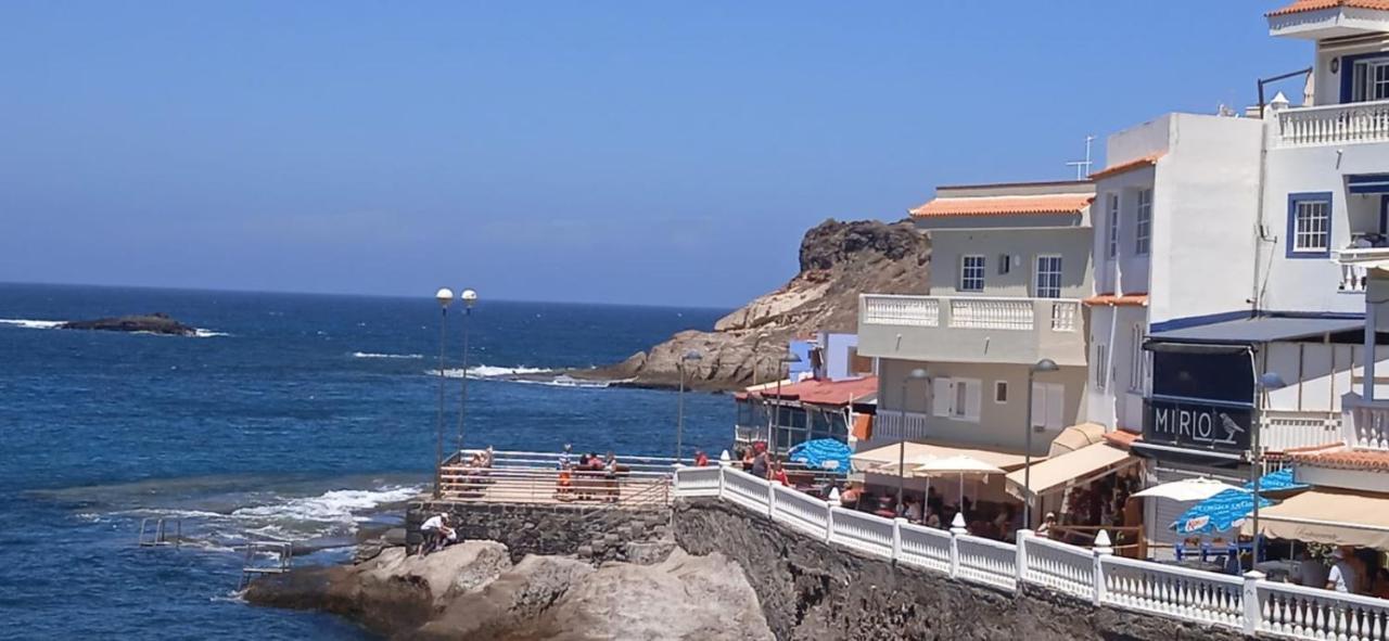 אדחה Spacious Apartment Just Few Steps Of The Ocean In La Caleta מראה חיצוני תמונה